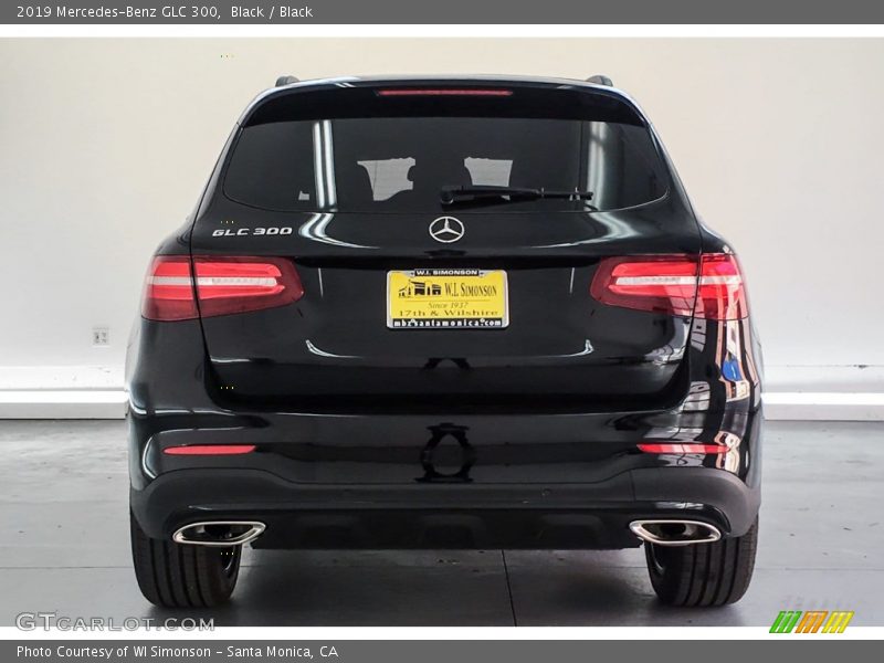 Black / Black 2019 Mercedes-Benz GLC 300