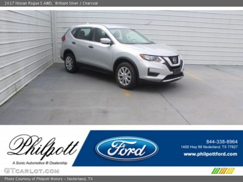Brilliant Silver / Charcoal 2017 Nissan Rogue S AWD