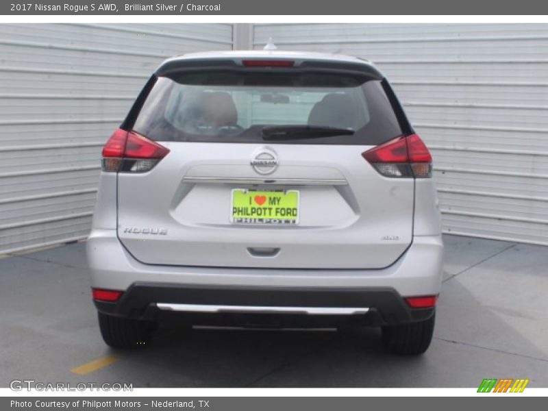 Brilliant Silver / Charcoal 2017 Nissan Rogue S AWD