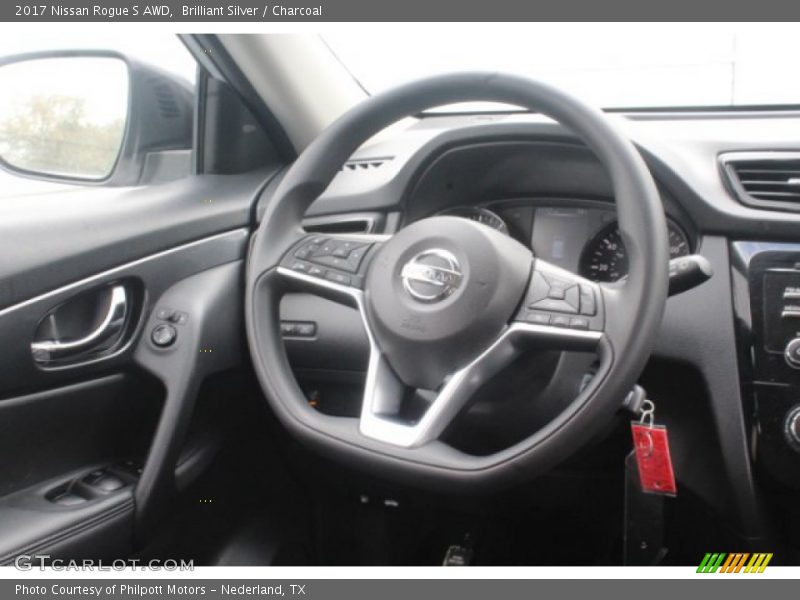Brilliant Silver / Charcoal 2017 Nissan Rogue S AWD
