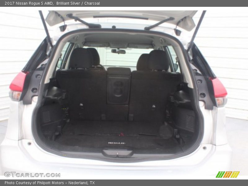 Brilliant Silver / Charcoal 2017 Nissan Rogue S AWD