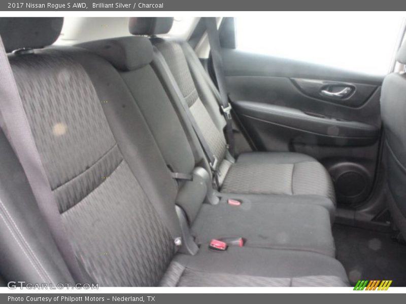 Brilliant Silver / Charcoal 2017 Nissan Rogue S AWD
