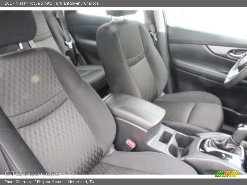 Brilliant Silver / Charcoal 2017 Nissan Rogue S AWD