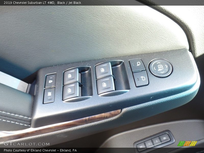 Black / Jet Black 2019 Chevrolet Suburban LT 4WD