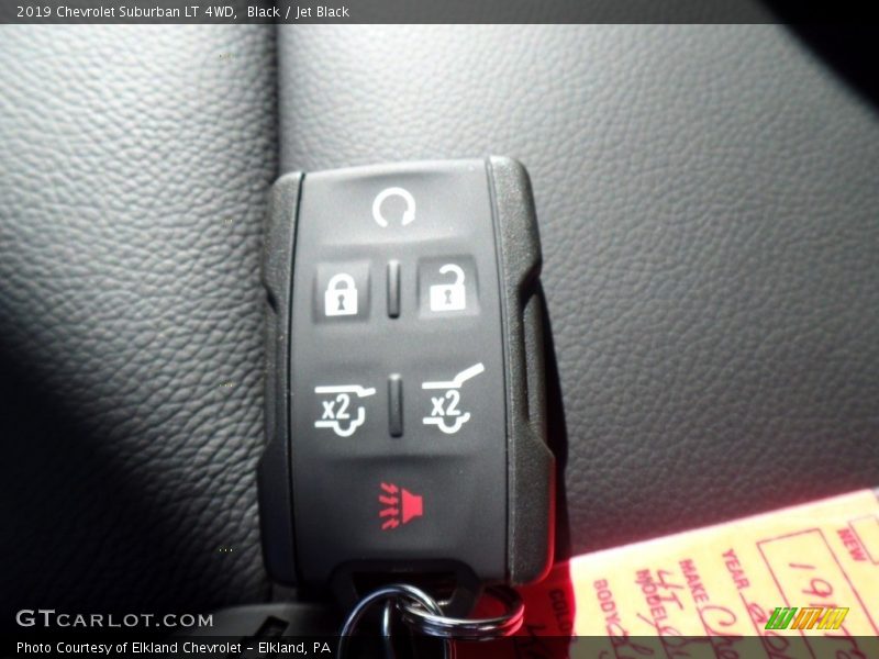 Black / Jet Black 2019 Chevrolet Suburban LT 4WD