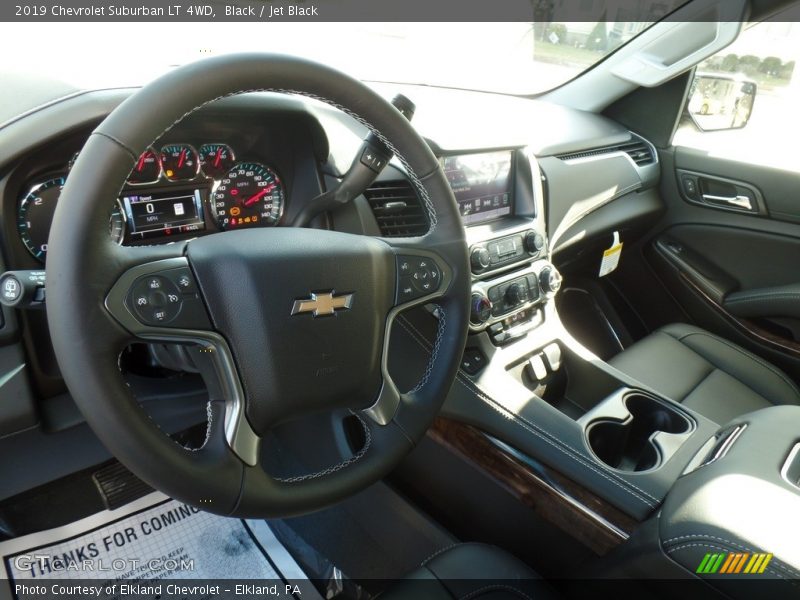 Black / Jet Black 2019 Chevrolet Suburban LT 4WD