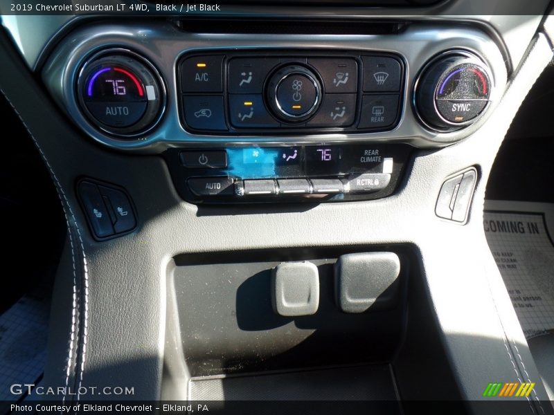 Black / Jet Black 2019 Chevrolet Suburban LT 4WD