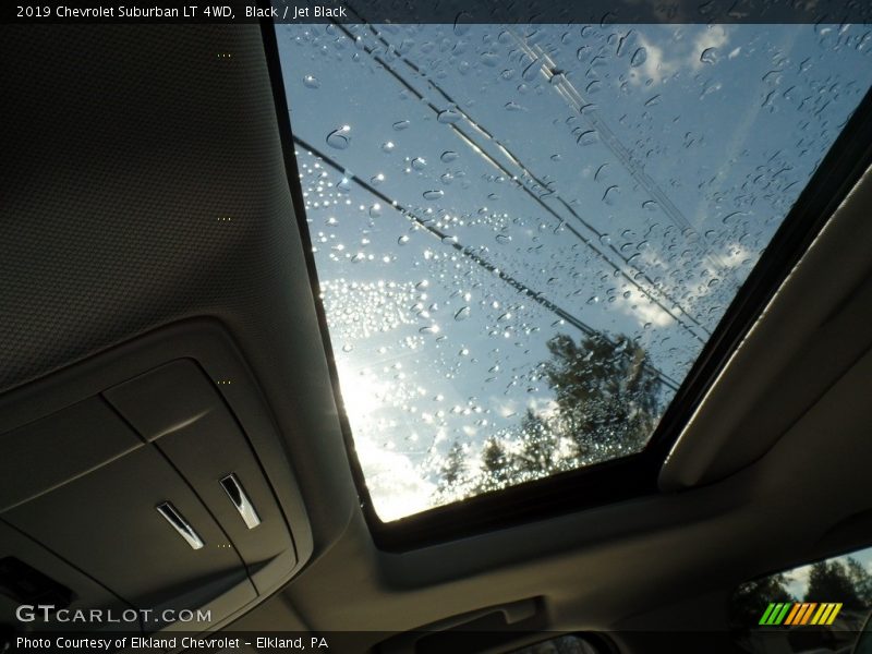 Black / Jet Black 2019 Chevrolet Suburban LT 4WD