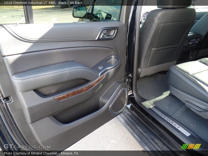 Black / Jet Black 2019 Chevrolet Suburban LT 4WD