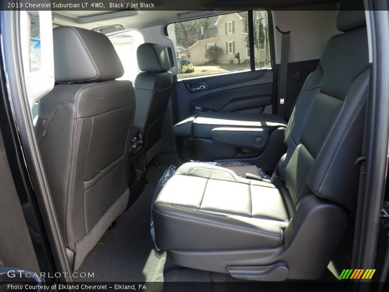 Black / Jet Black 2019 Chevrolet Suburban LT 4WD