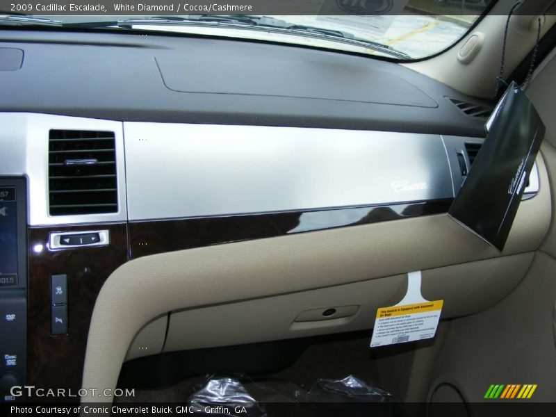 White Diamond / Cocoa/Cashmere 2009 Cadillac Escalade
