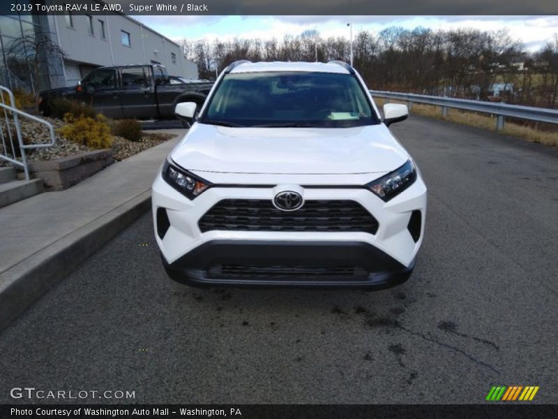 Super White / Black 2019 Toyota RAV4 LE AWD