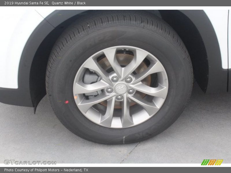 Quartz White / Black 2019 Hyundai Santa Fe SE