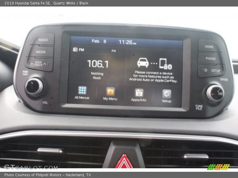 Quartz White / Black 2019 Hyundai Santa Fe SE