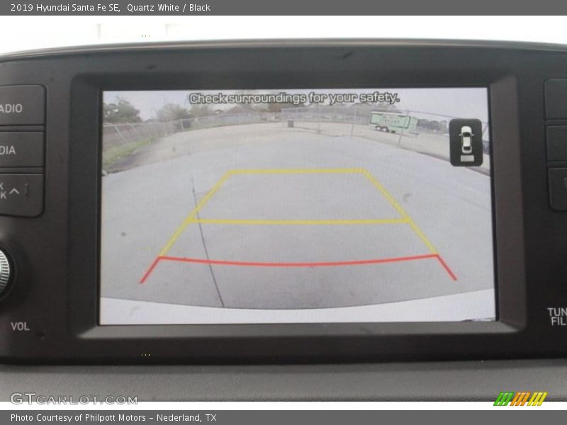 Quartz White / Black 2019 Hyundai Santa Fe SE