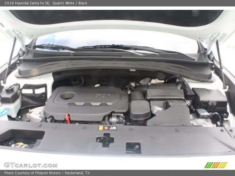 Quartz White / Black 2019 Hyundai Santa Fe SE