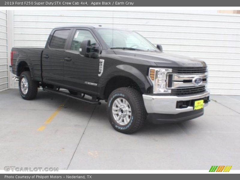 Agate Black / Earth Gray 2019 Ford F250 Super Duty STX Crew Cab 4x4