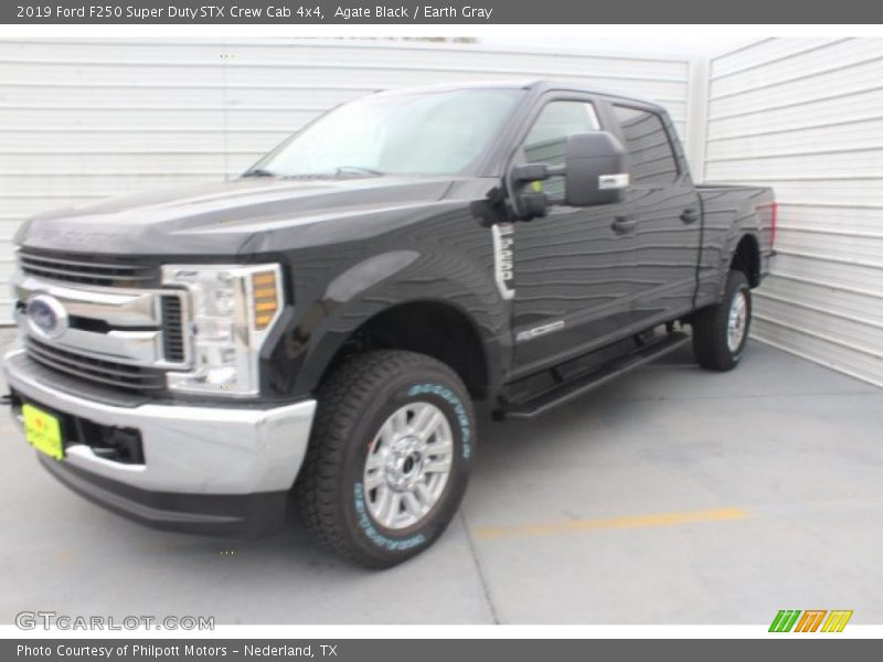 Agate Black / Earth Gray 2019 Ford F250 Super Duty STX Crew Cab 4x4