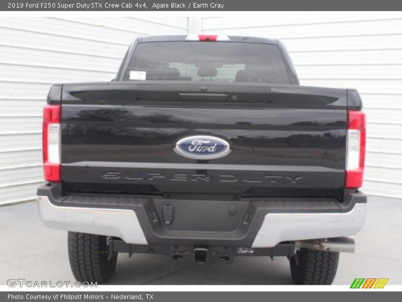 Agate Black / Earth Gray 2019 Ford F250 Super Duty STX Crew Cab 4x4