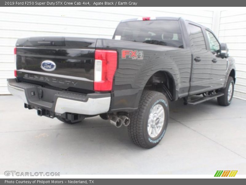 Agate Black / Earth Gray 2019 Ford F250 Super Duty STX Crew Cab 4x4