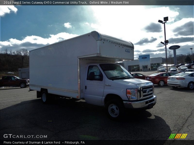 Oxford White / Medium Flint 2019 Ford E Series Cutaway E450 Commercial Utility Truck