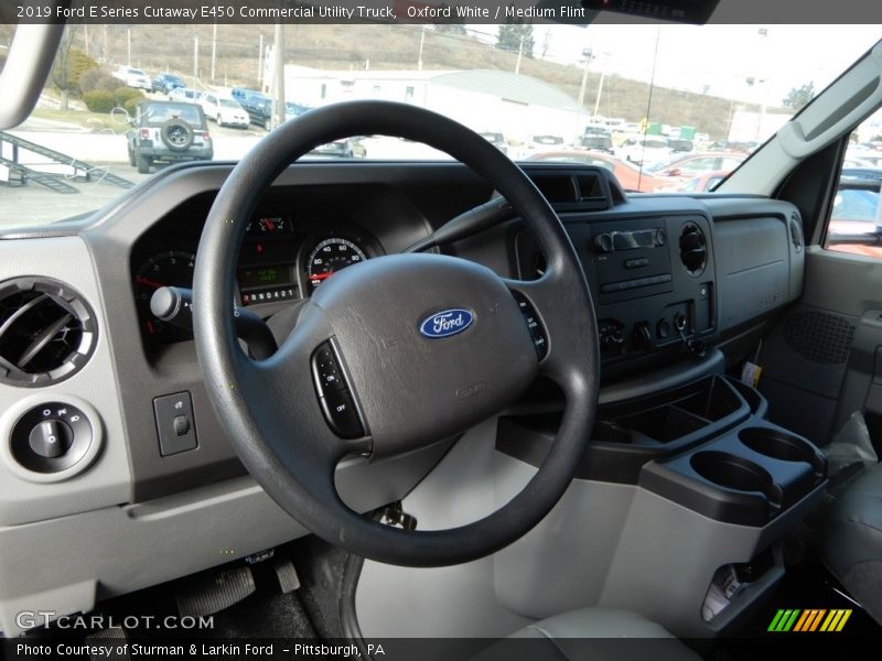 Oxford White / Medium Flint 2019 Ford E Series Cutaway E450 Commercial Utility Truck