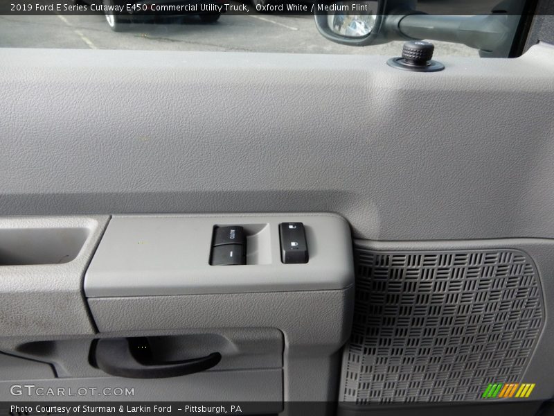 Oxford White / Medium Flint 2019 Ford E Series Cutaway E450 Commercial Utility Truck