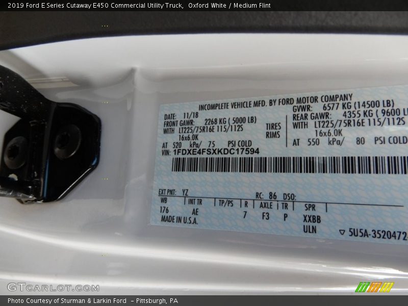 Oxford White / Medium Flint 2019 Ford E Series Cutaway E450 Commercial Utility Truck