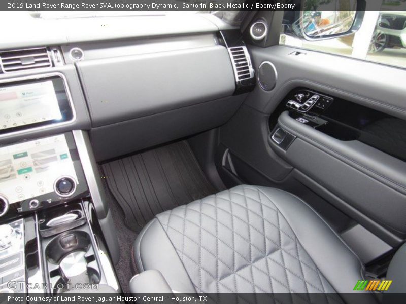 Front Seat of 2019 Range Rover SVAutobiography Dynamic