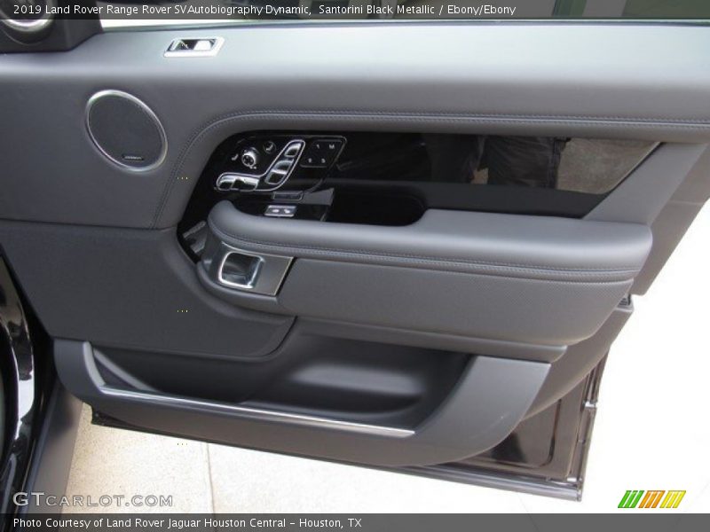 Door Panel of 2019 Range Rover SVAutobiography Dynamic