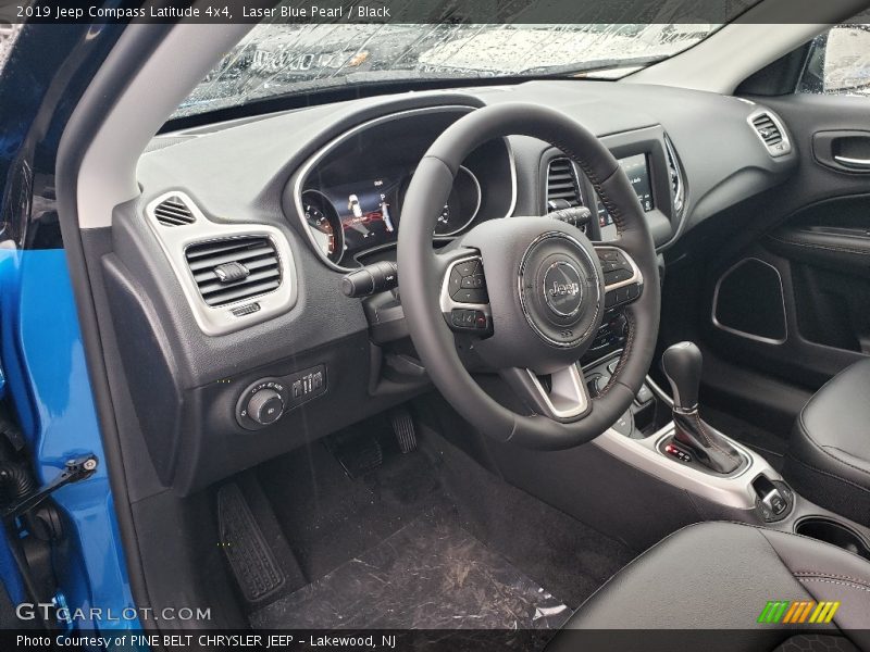 Laser Blue Pearl / Black 2019 Jeep Compass Latitude 4x4