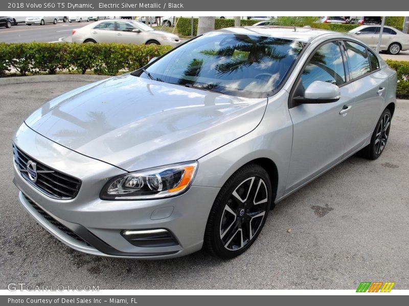  2018 S60 T5 Dynamic Electric Silver Metallic