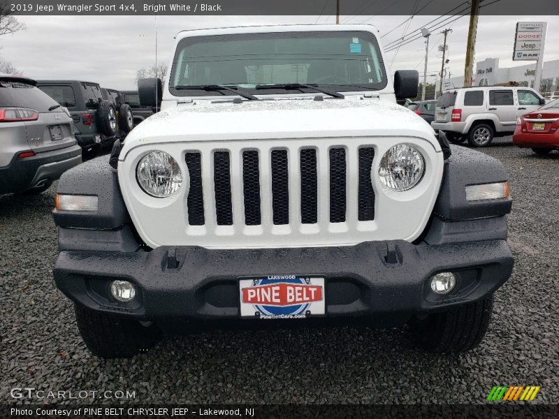 Bright White / Black 2019 Jeep Wrangler Sport 4x4