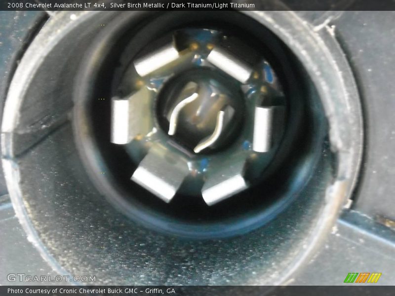 Silver Birch Metallic / Dark Titanium/Light Titanium 2008 Chevrolet Avalanche LT 4x4