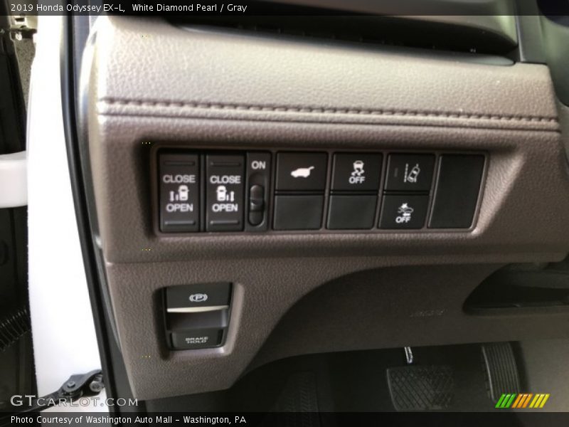 White Diamond Pearl / Gray 2019 Honda Odyssey EX-L