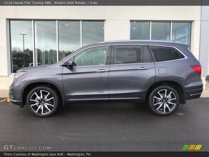 Modern Steel Metallic / Gray 2019 Honda Pilot Touring AWD