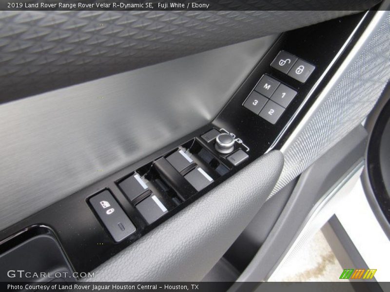 Fuji White / Ebony 2019 Land Rover Range Rover Velar R-Dynamic SE