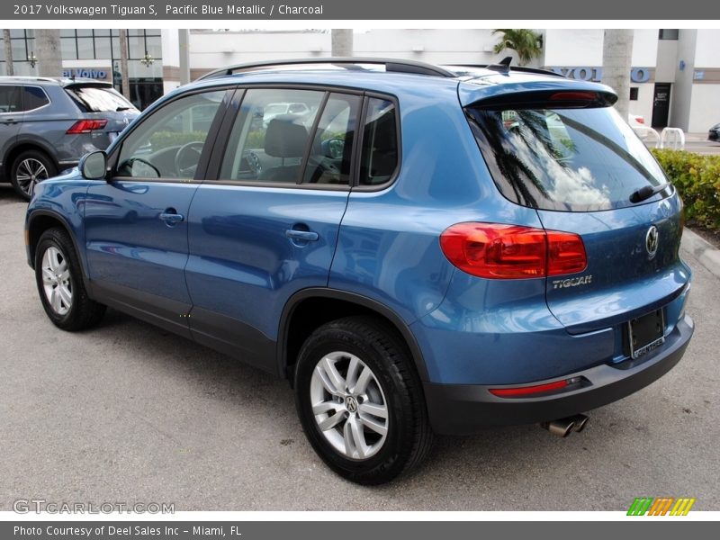 Pacific Blue Metallic / Charcoal 2017 Volkswagen Tiguan S