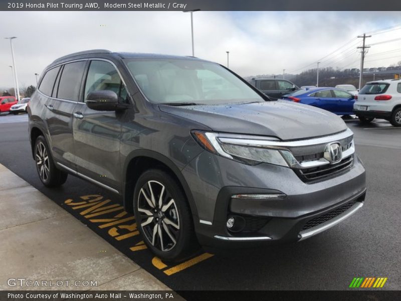 Modern Steel Metallic / Gray 2019 Honda Pilot Touring AWD