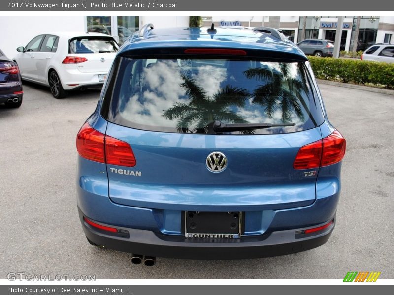 Pacific Blue Metallic / Charcoal 2017 Volkswagen Tiguan S