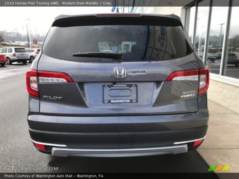 Modern Steel Metallic / Gray 2019 Honda Pilot Touring AWD