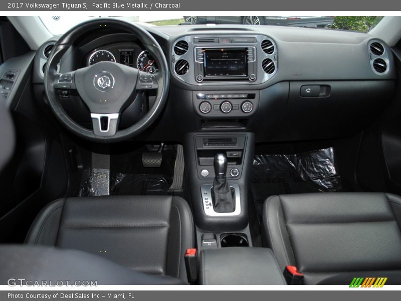 Pacific Blue Metallic / Charcoal 2017 Volkswagen Tiguan S
