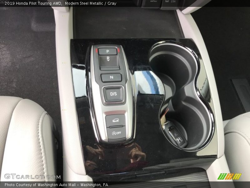 Modern Steel Metallic / Gray 2019 Honda Pilot Touring AWD