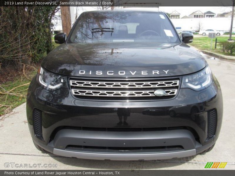 Santorini Black Metallic / Ebony 2019 Land Rover Discovery SE