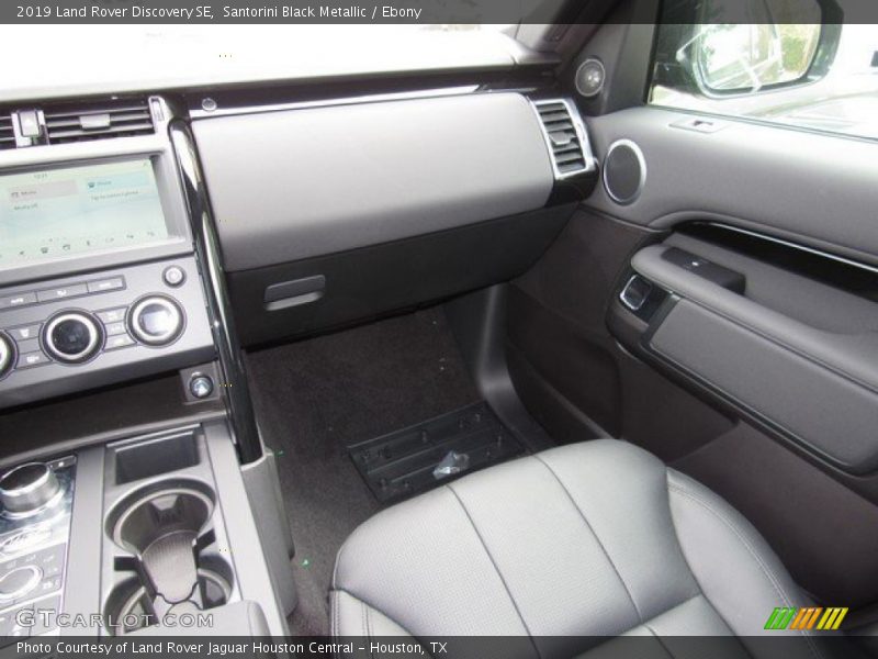 Santorini Black Metallic / Ebony 2019 Land Rover Discovery SE