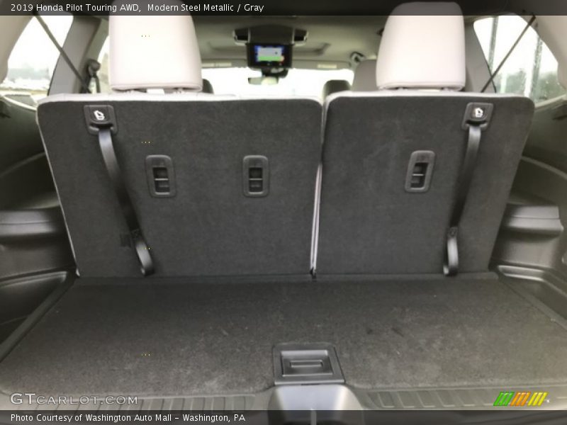 Modern Steel Metallic / Gray 2019 Honda Pilot Touring AWD