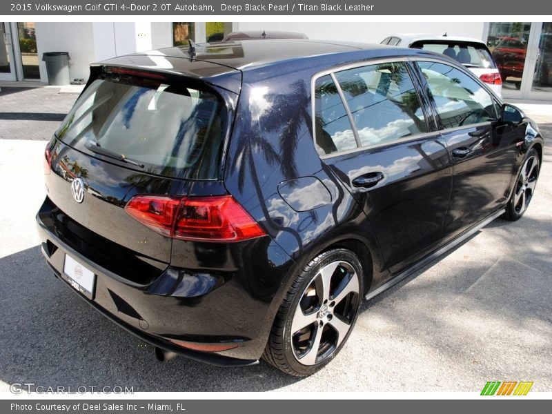 Deep Black Pearl / Titan Black Leather 2015 Volkswagen Golf GTI 4-Door 2.0T Autobahn
