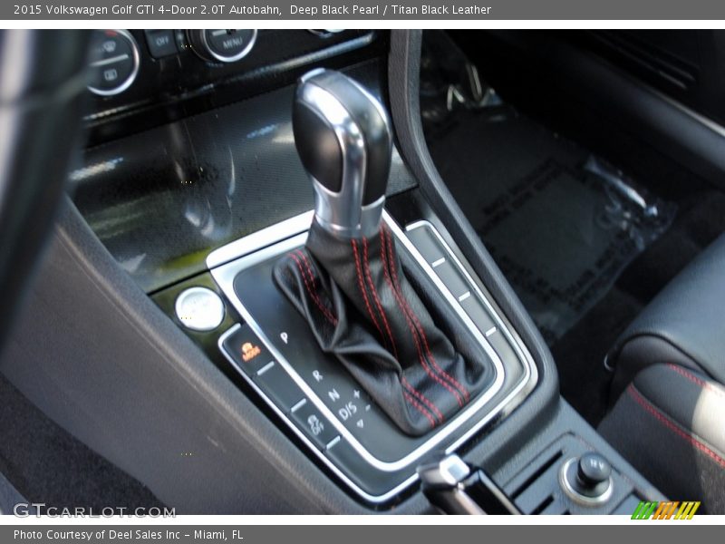 Deep Black Pearl / Titan Black Leather 2015 Volkswagen Golf GTI 4-Door 2.0T Autobahn