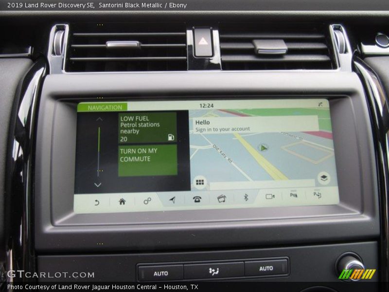 Santorini Black Metallic / Ebony 2019 Land Rover Discovery SE