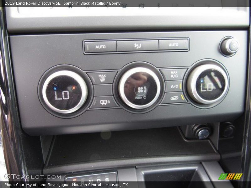 Santorini Black Metallic / Ebony 2019 Land Rover Discovery SE